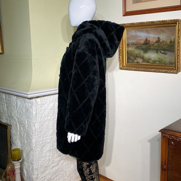 Hooded Black Textured Faux Fur Classic Duffle Coat - Picture 6 of 11